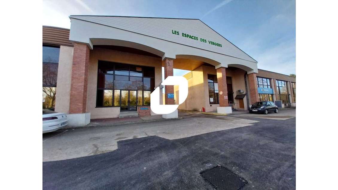 A louer Bureaux 133m² Voisins le bretonneux