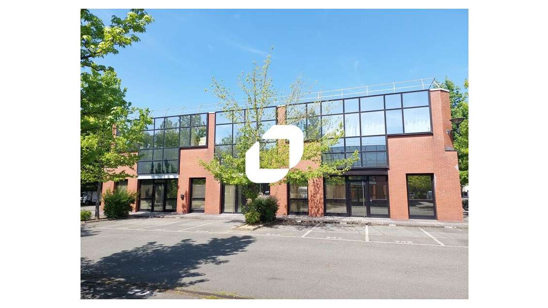 A louer Bureaux 122m² Voisins le bretonneux