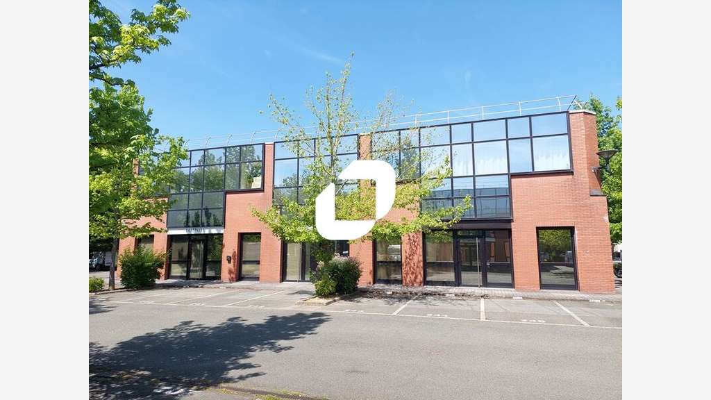 A louer Bureaux 122m² Voisins le bretonneux
