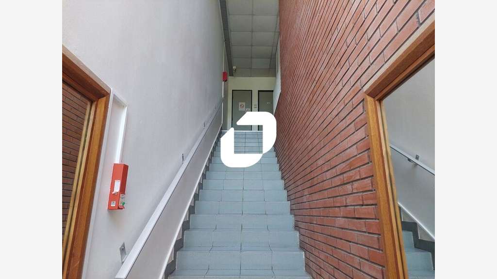 A louer Bureaux 122m² Voisins le bretonneux