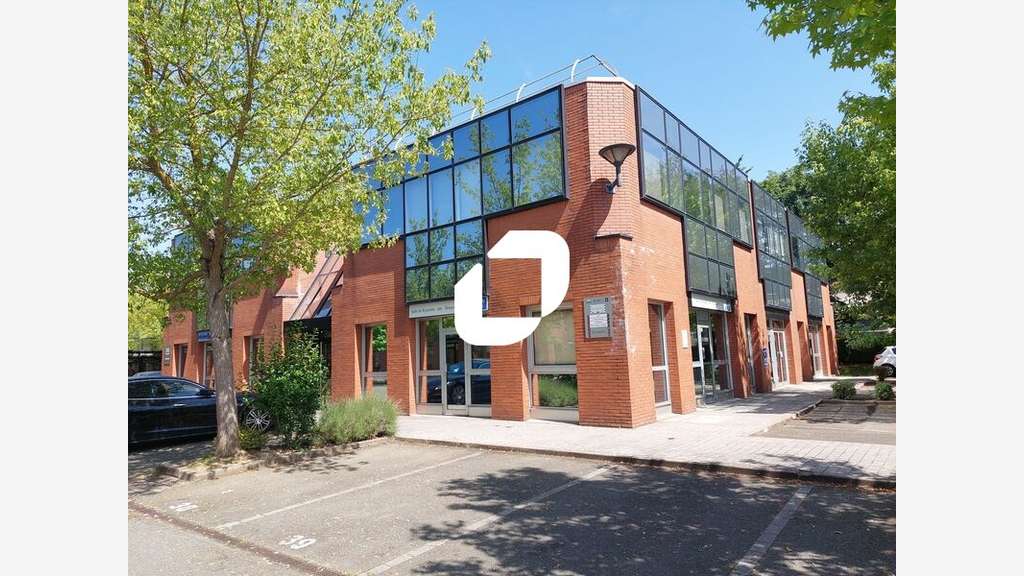 A louer Bureaux 122m² Voisins le bretonneux