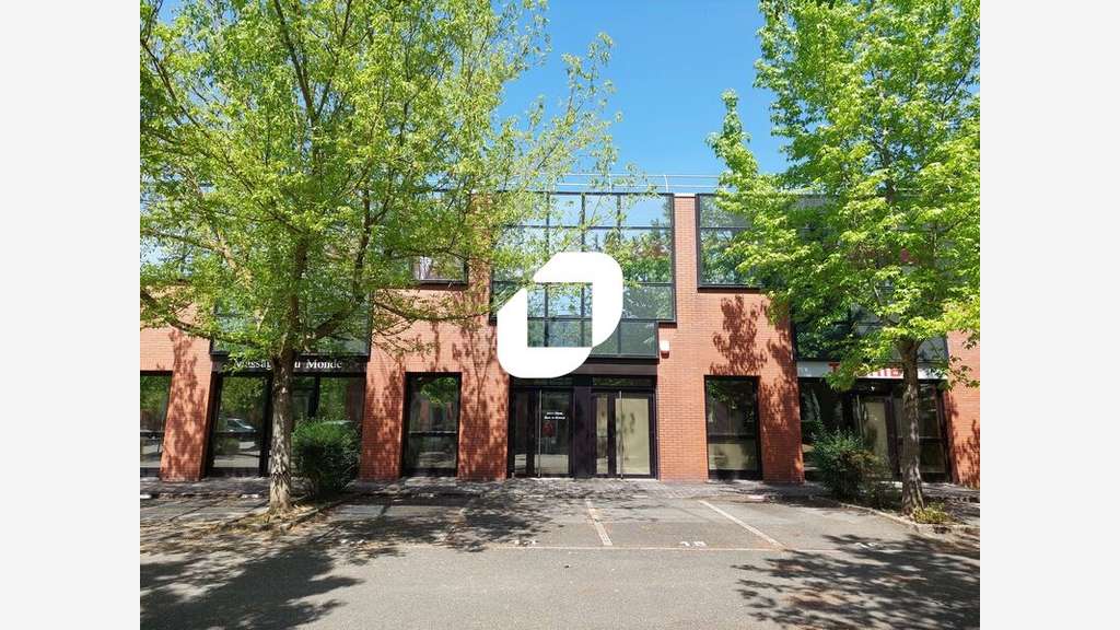 A louer Bureaux 122m² Voisins le bretonneux