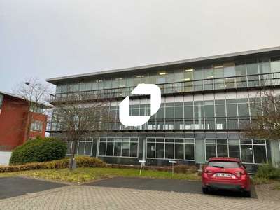 A louer Bureaux 391m² Voisins le bretonneux