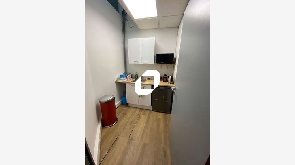 A louer Bureaux 148m² Voisins le bretonneux