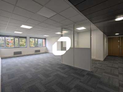 A louer Bureaux 162m² Voisins le bretonneux