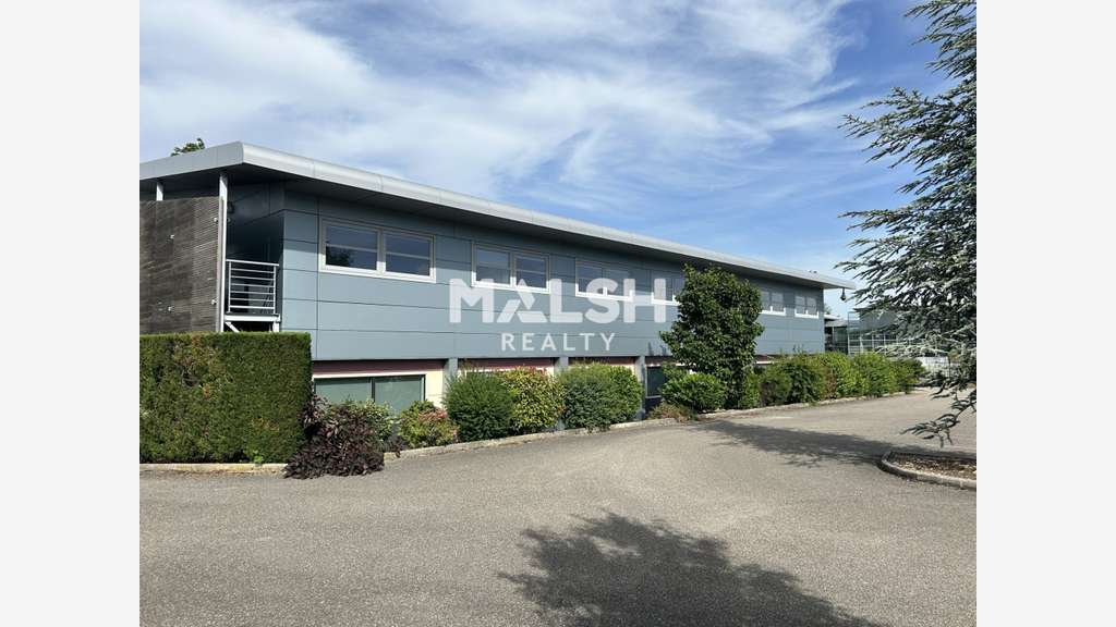 A louer bureaux 555m² divisibles à Vourles