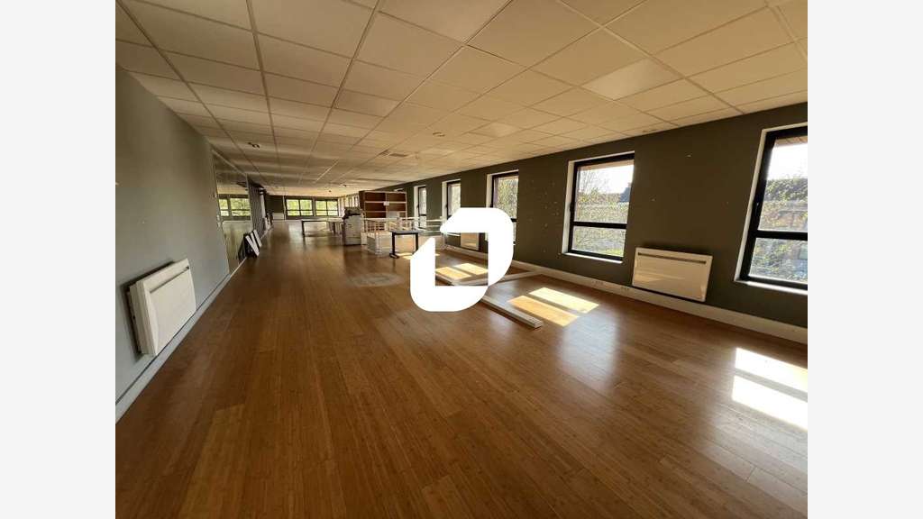 A louer Bureaux 1448m² Wambrechies