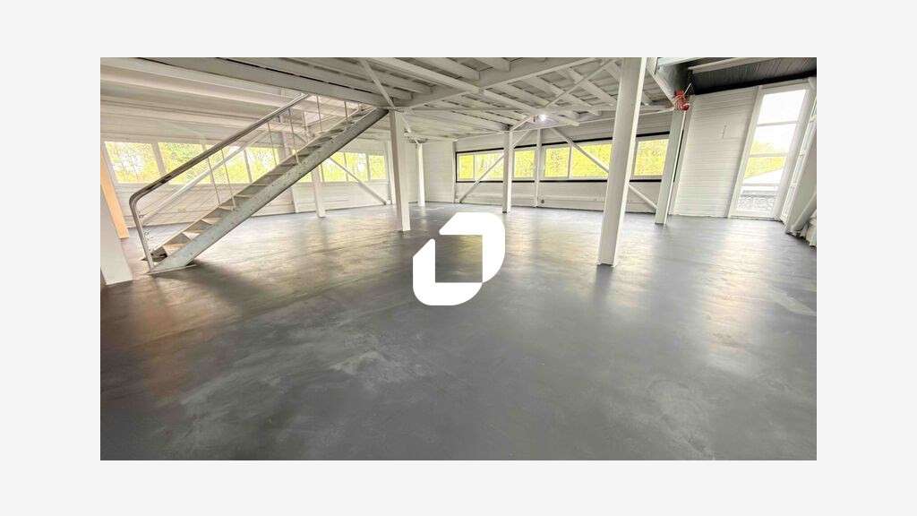 A louer Bureaux 235m² Wasquehal