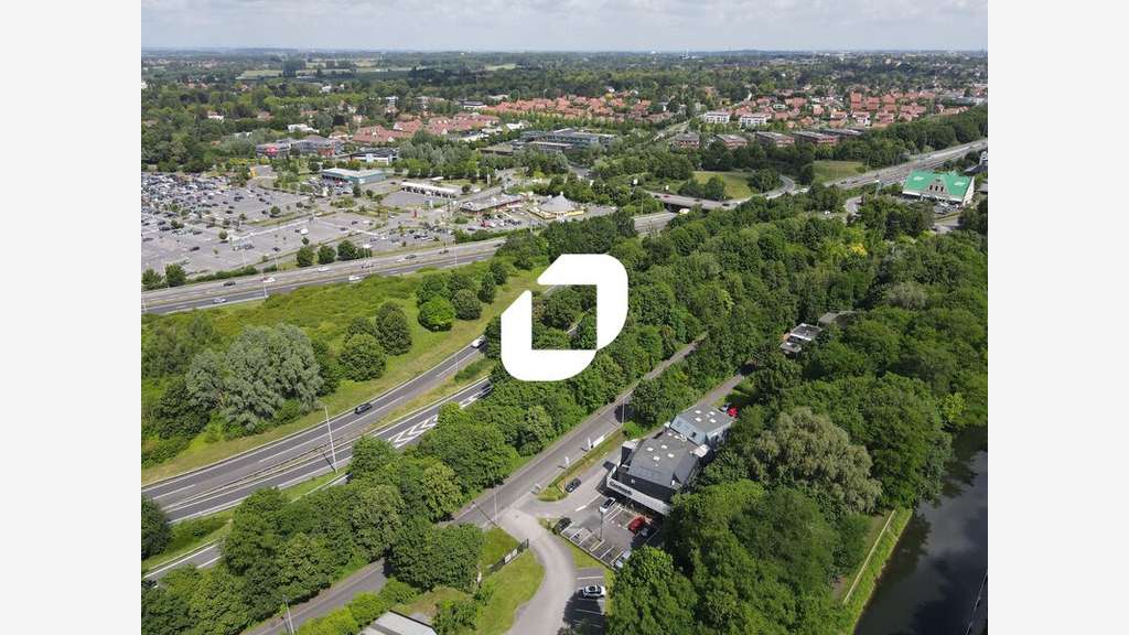 A louer Bureaux 235m² Wasquehal