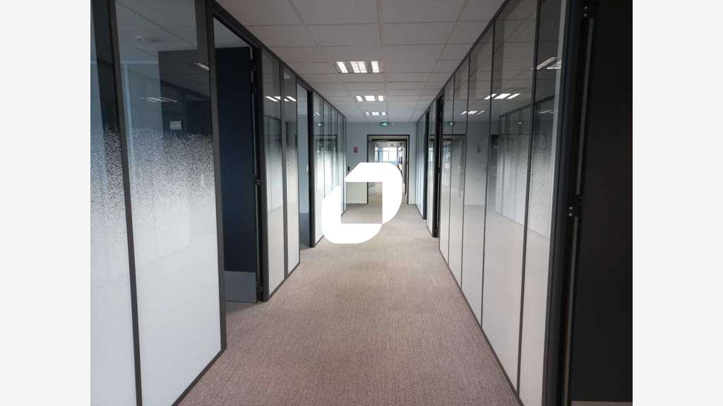 A louer Bureaux 350m² Wasquehal