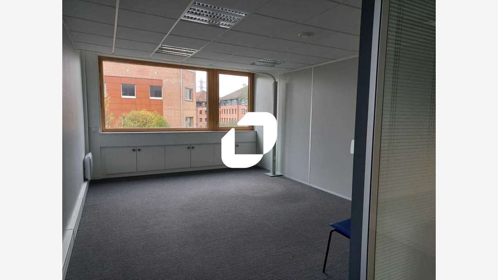 A louer Bureaux 350m² Wasquehal