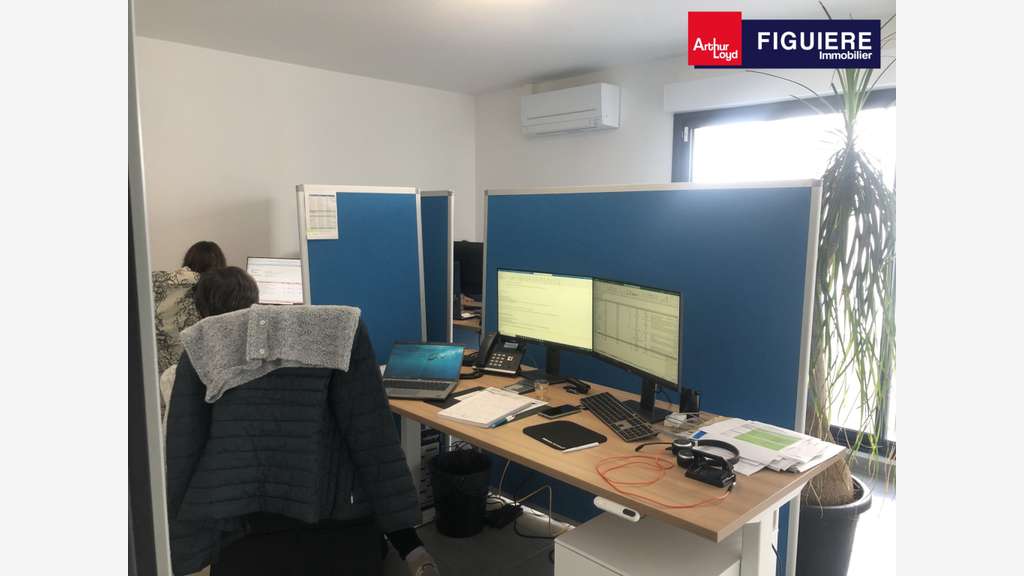 A louer bureaux 80m² R+2 à Salon ZAC de Gandonne