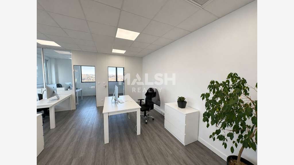 Bureaux à louer 124m² à Chasse sur Rhône