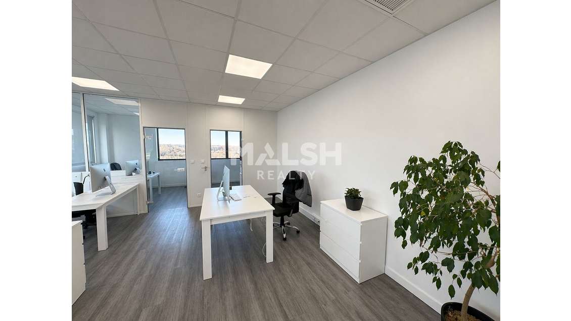 Bureaux à louer 124m² à Chasse sur Rhône
