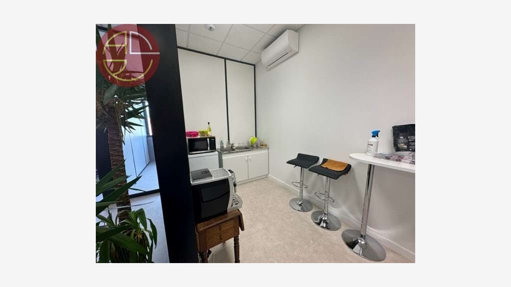 A louer bureaux 290m² Toulouse Nord Est Gramont