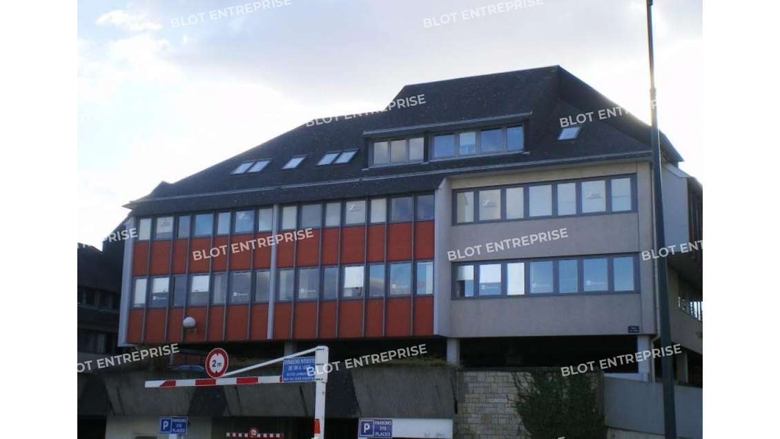 A louer bureaux de 290m² ZAC St Sulpice à Rennes