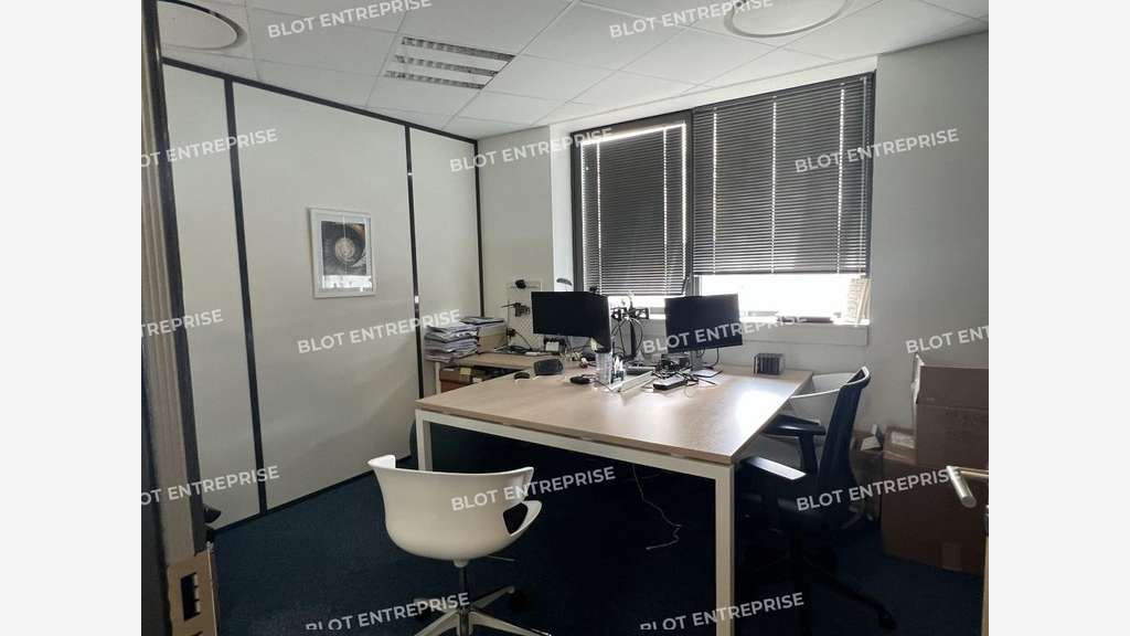 A louer bureaux 440m² R+3 ZAC St Sulpice Rennes