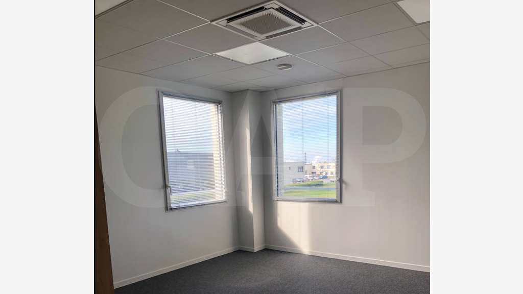 A louer bureaux 140m² ZI de Kerpont Lanester