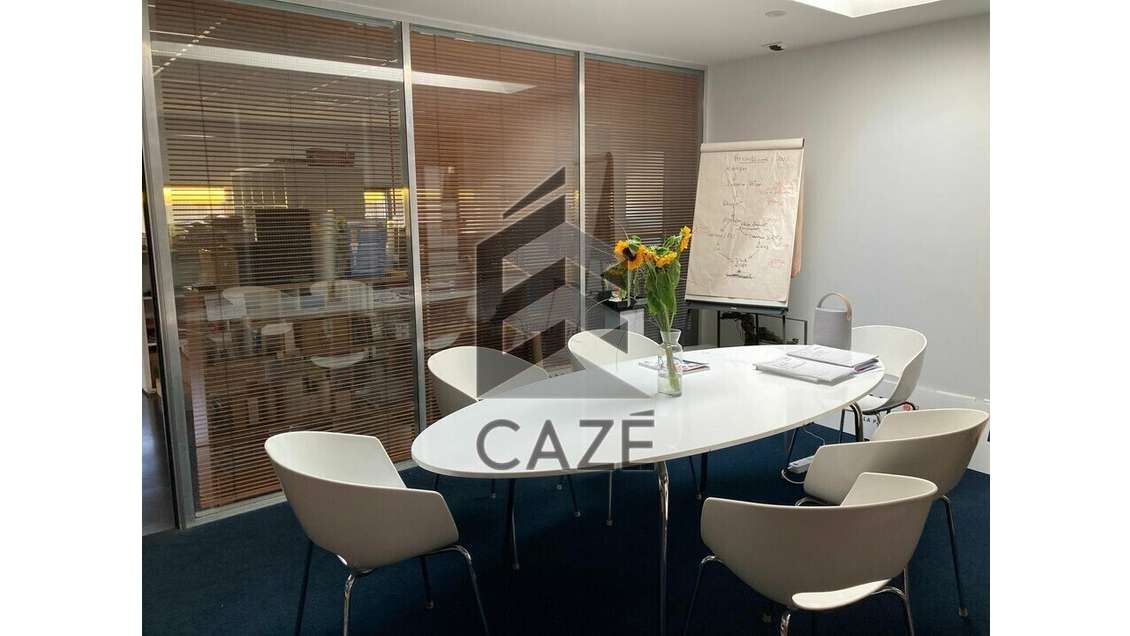 A louer bureaux 205m² à Lormont ZFU proche A10