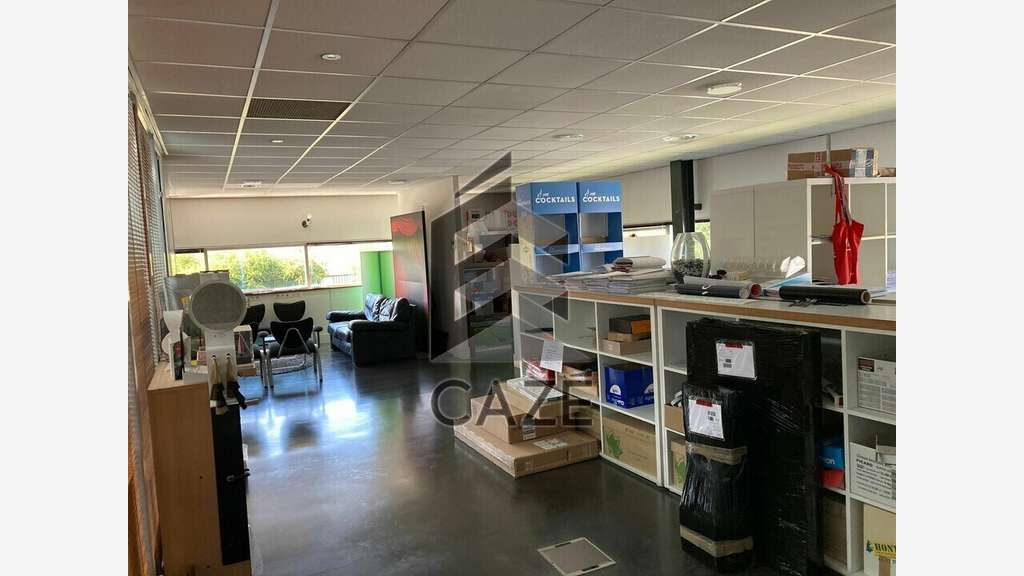 A louer bureaux 205m² à Lormont ZFU proche A10