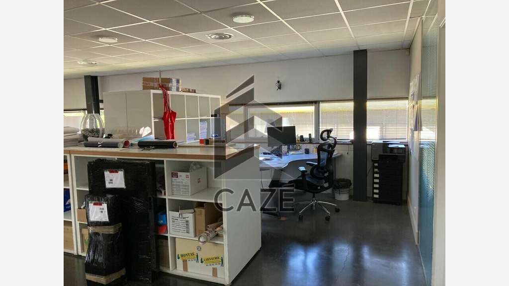 A louer bureaux 205m² à Lormont ZFU proche A10