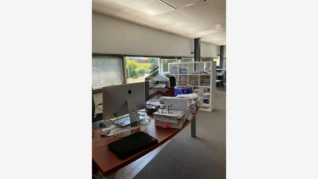 A louer bureaux 205m² à Lormont ZFU proche A10