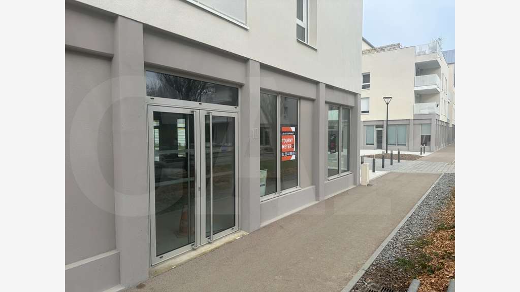 A Louer cellule de 149m² Chantepie Rives du Blosne