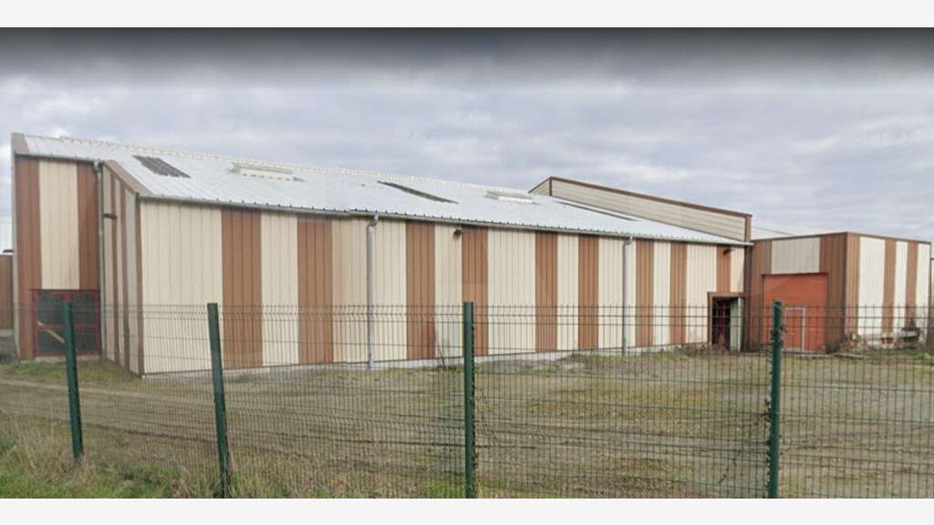 A louer cellules d'activités 543m² à Languenan