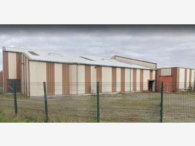 A louer cellules d'activités 543m² à Languenan