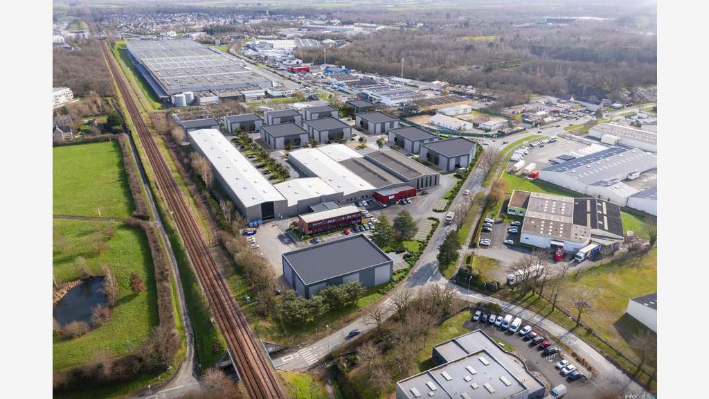 A louer cellule neuve 305m² à Trélazé Actiparc Est
