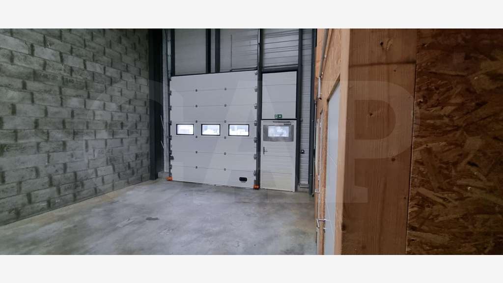 Cellule d'activité 220m² village d'artisans à Pacé