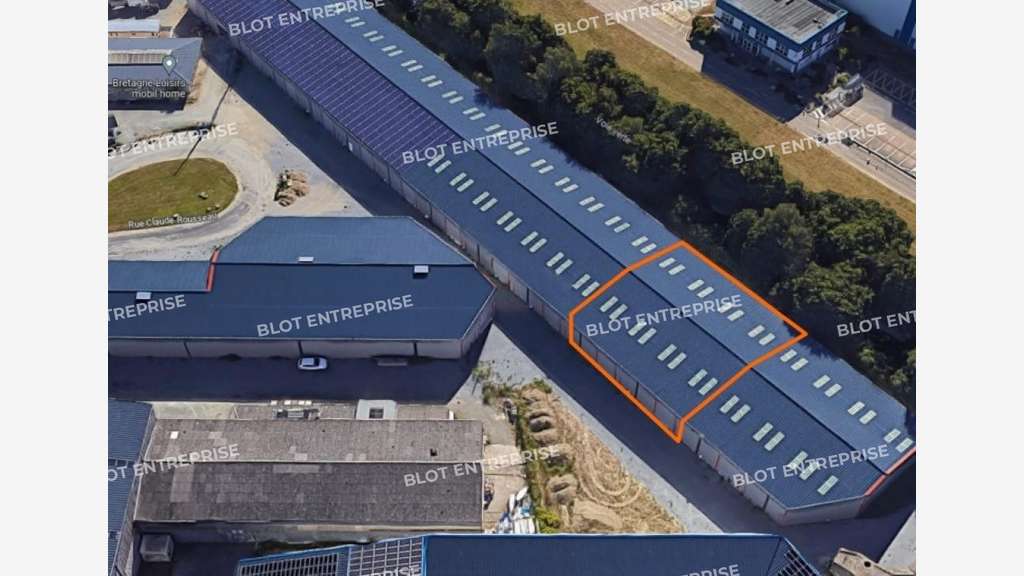 A louer local type industriel 600m² ZA Dinard