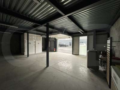 A louer local d'activité 260m² à Cesson Zi Sud Est