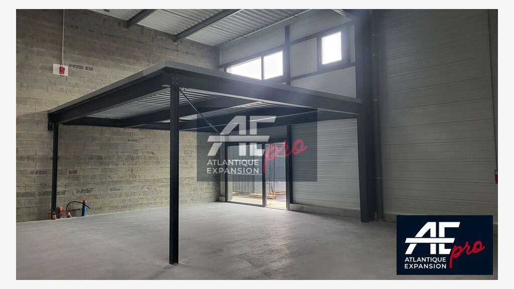A louer cellule artisanale 191m² ZA proche Savenay