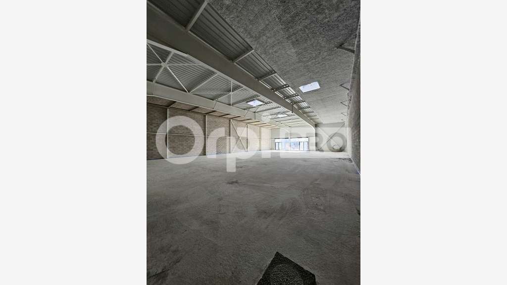 Local neuf 408m² à louer secteur de Gueux à Vrigny