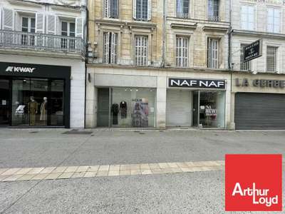 Loue cellule 170m² en rue N°1 hyper centre Niort