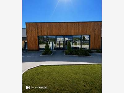A louer cellule commerciale 250m² à Pontarlier