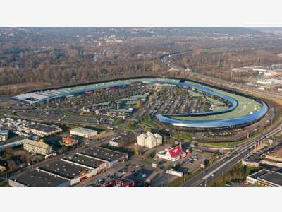 Location cellule commerciale 285 m² en ZAC Augny