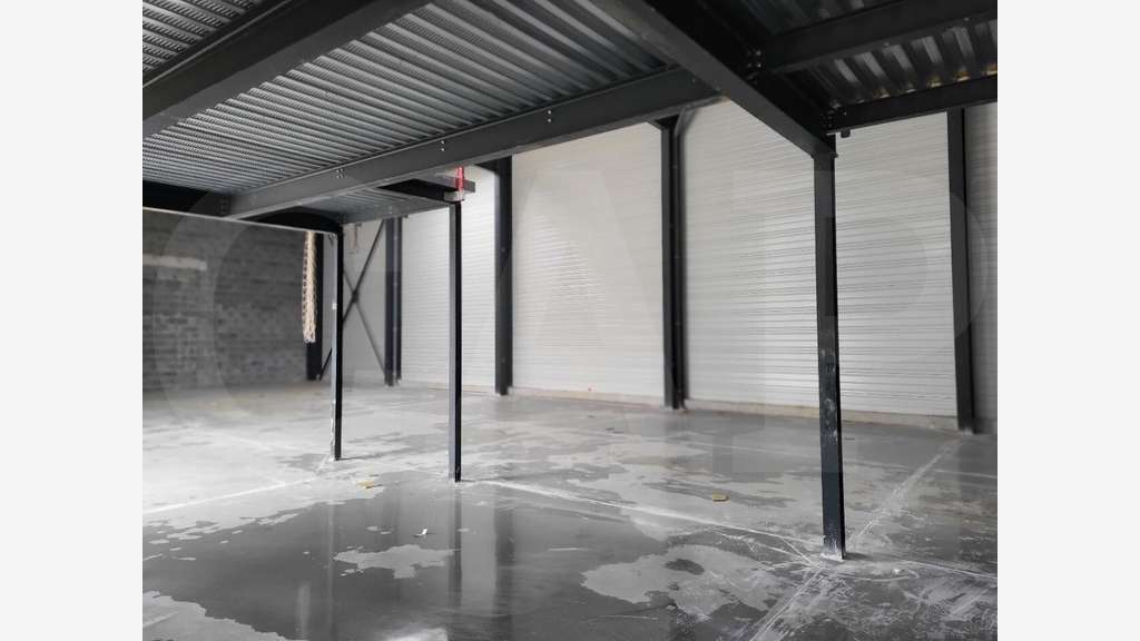 A louer cellule d'activités neuve 817m² à Pacé