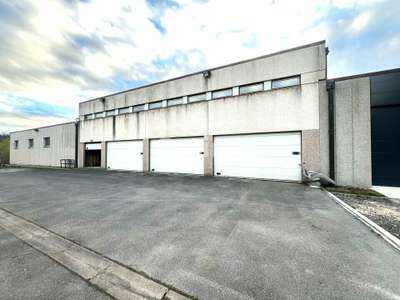 A louer cellule 120m² à Saint-Gobain