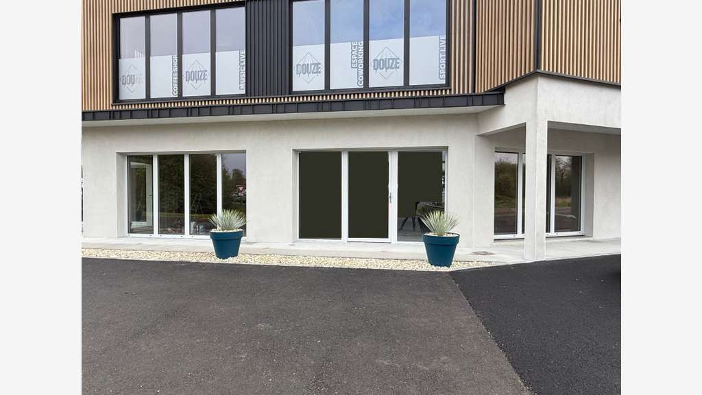A louer local neuf 126m² à Châtelaudren-Plouagat