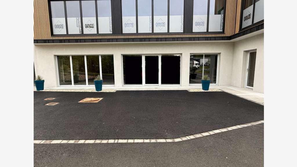 A louer local neuf 126m² à Châtelaudren-Plouagat