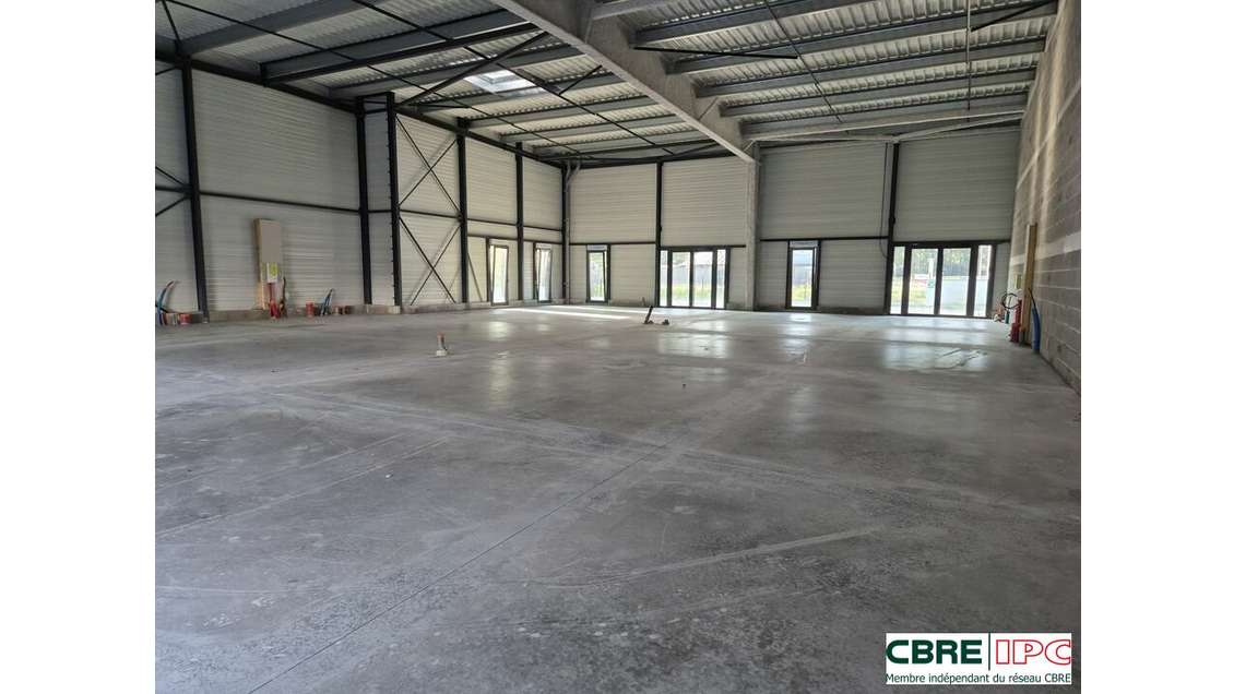 Location cellules d'activités 441m² à Pau Nord