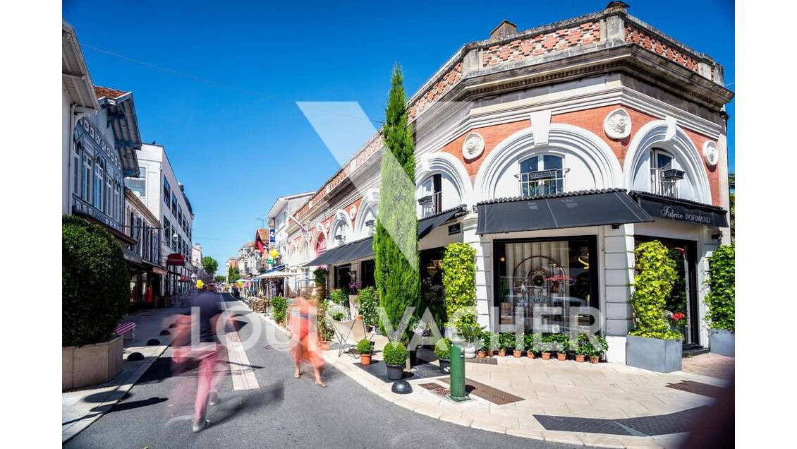 A louer local commercial 50m² à Arcachon centre