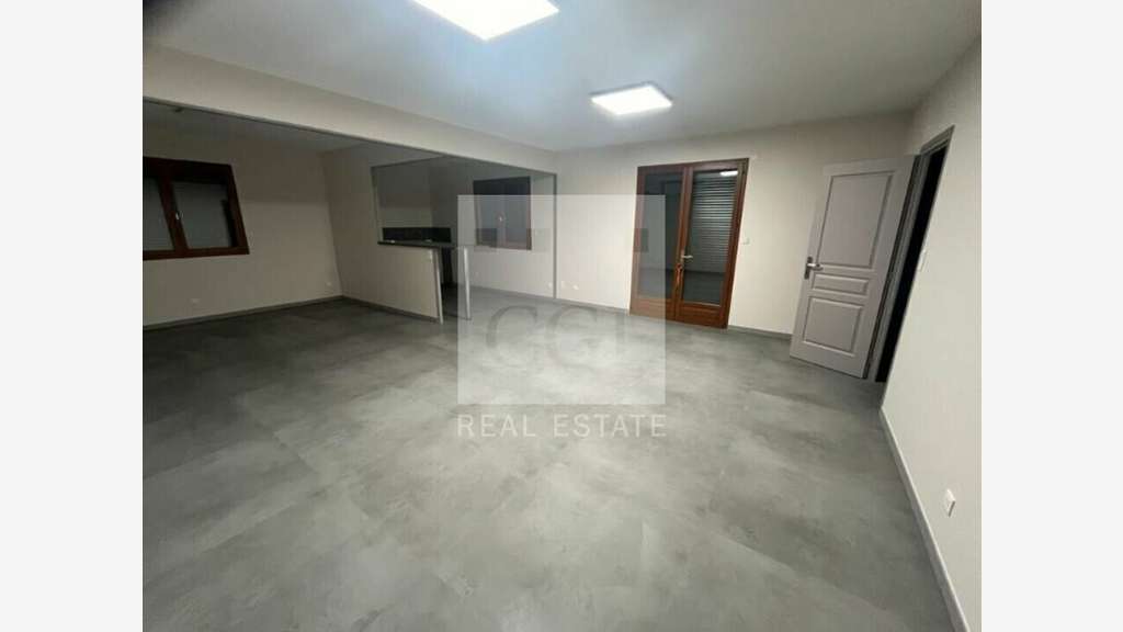 A louer bureaux 128m² RDC à Chaponost