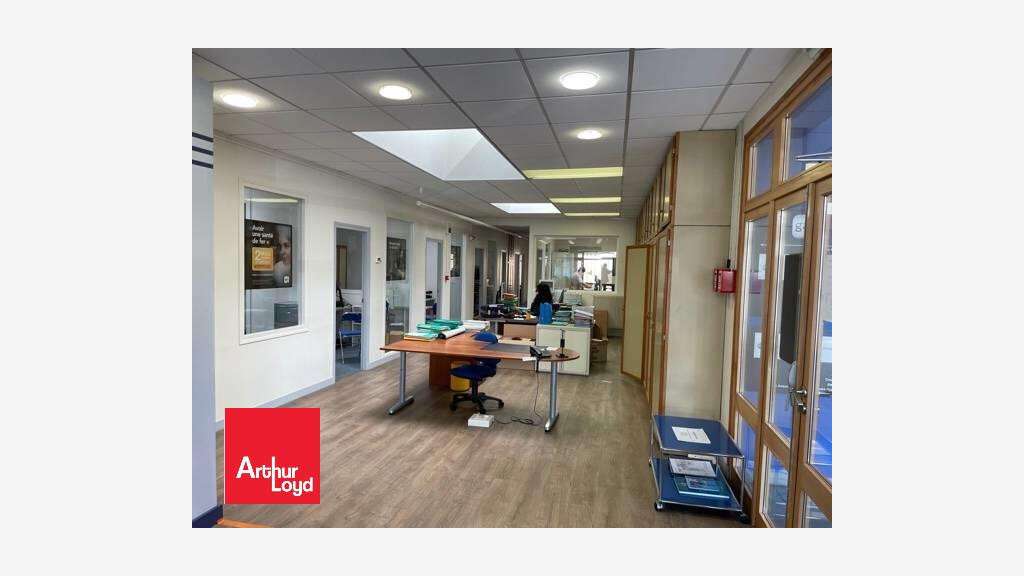A louer bureaux cloisonnés de 227m² à Chartres
