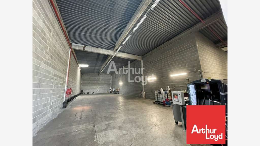A louer bureaux de 715m² à Châtellerault Nord