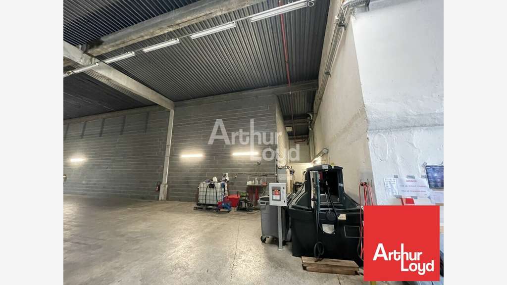 A louer bureaux de 715m² à Châtellerault Nord