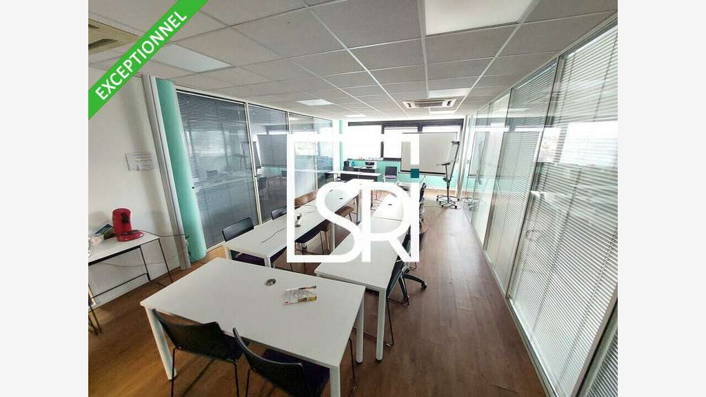Bureaux 389m² à louer à Clermont Ferrand Pardieu