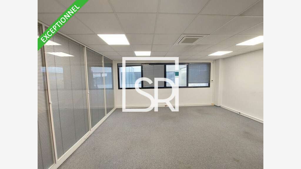 Bureaux 389m² à louer à Clermont Ferrand Pardieu